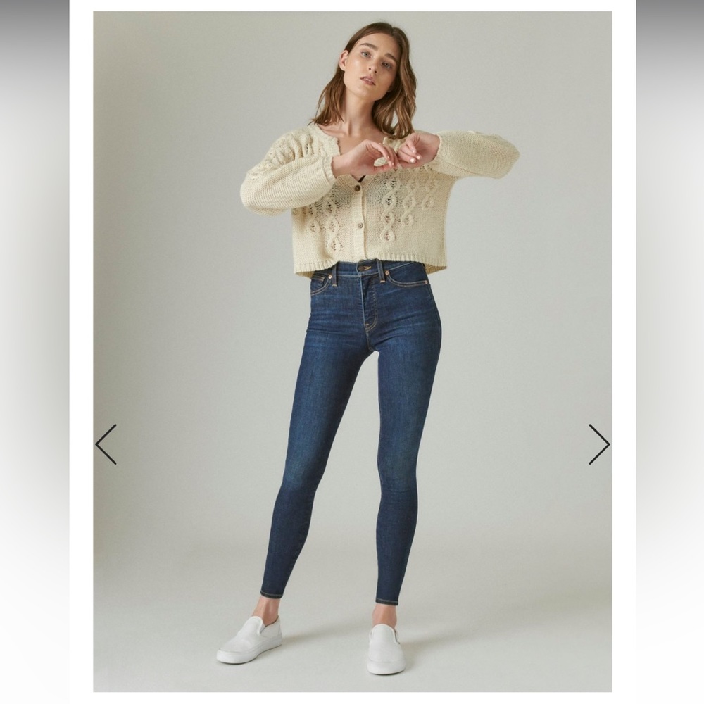 Uni Fit High Rise Skinny Jeans